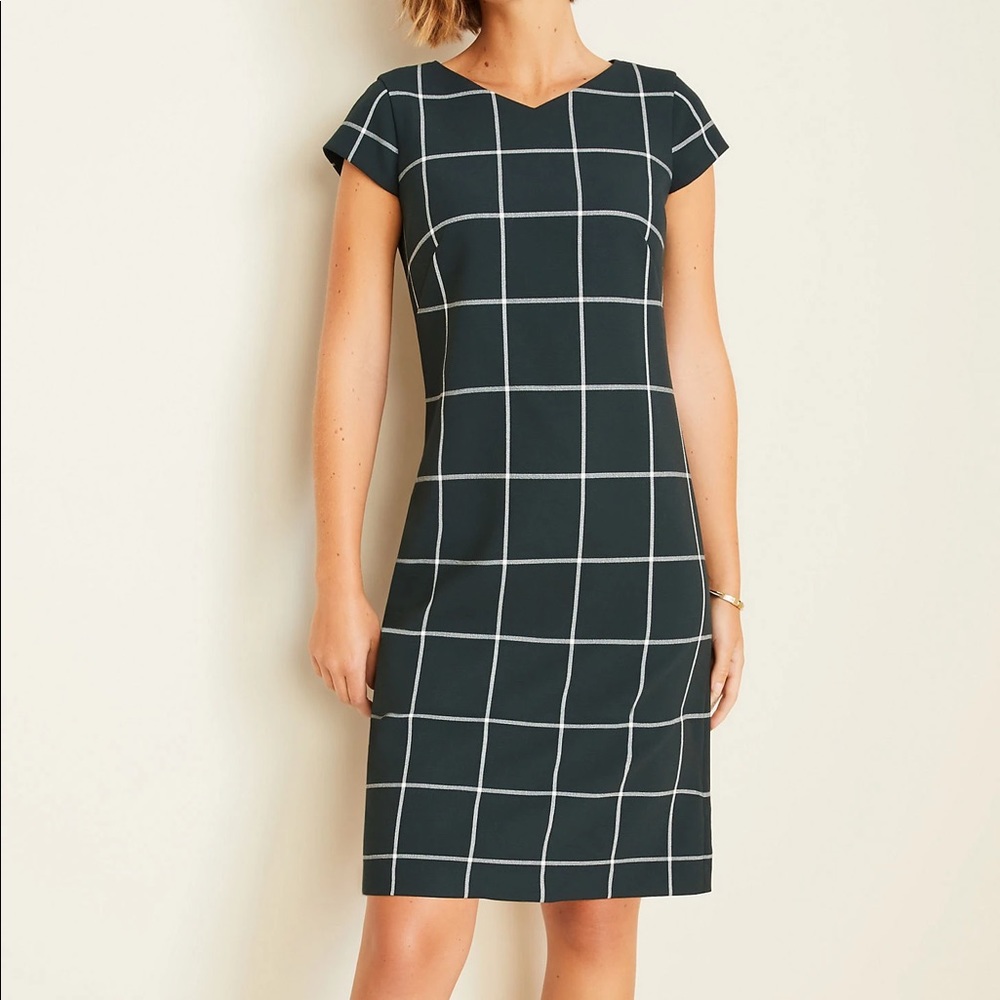 Ann Taylor green windowpane dress size 8